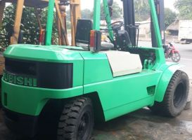 Cho thuê xe nâng tại Bến Cát - LH: 0967.580.676